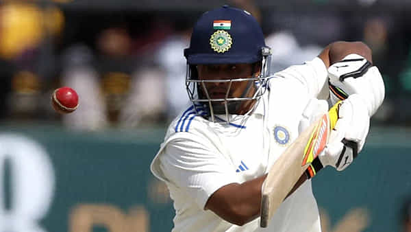 IND vs ENG: 5 ఇన్నింగ్సుల్లో 3 హాఫ్ సెంచరీలు.. ధర్మశాలలోనూ సర్ఫరాజ్ దూకుడు.. ఆ ముగ్గురి కెరీర్ ఖేల్ ఖతం