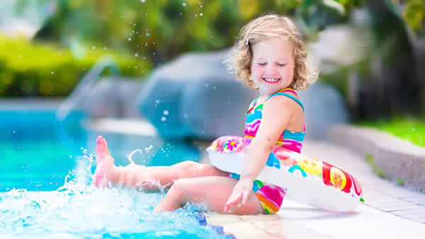 Lifestyle: మీ పిల్లల్ని స్విమ్మింగ్ పూల్కి పంపిస్తున్నారా.? ముందు ఈ విషయాలు తెలుసుకోండి..