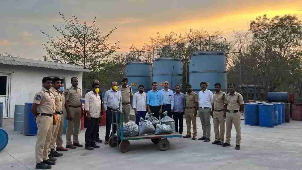 Hyderabad Drugs: కెమికల్ ఫ్యాక్టరీ ముసుగులో కోట్ల రూపాయలు మత్తు తయారీ.. ఎలా దొరికిందంటే..?