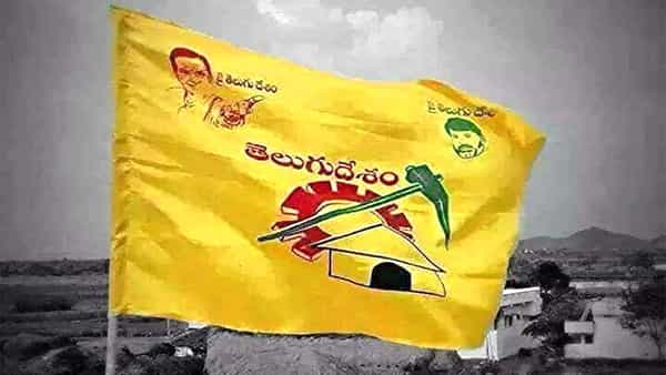 ఏపీలో పొలిటికల్ హీట్.. మరో నియోజకవర్గంలో టీడీపీకి రెబల్ దెబ్బ..!