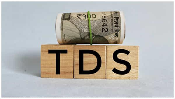 TDS: టీడీఎస్ అంటే ఏమిటి? దీన్ని ఉద్యోగి జీతంలో ఎందుకు కట్ చేస్తారు? వాపసు ఎలా పొందాలి?