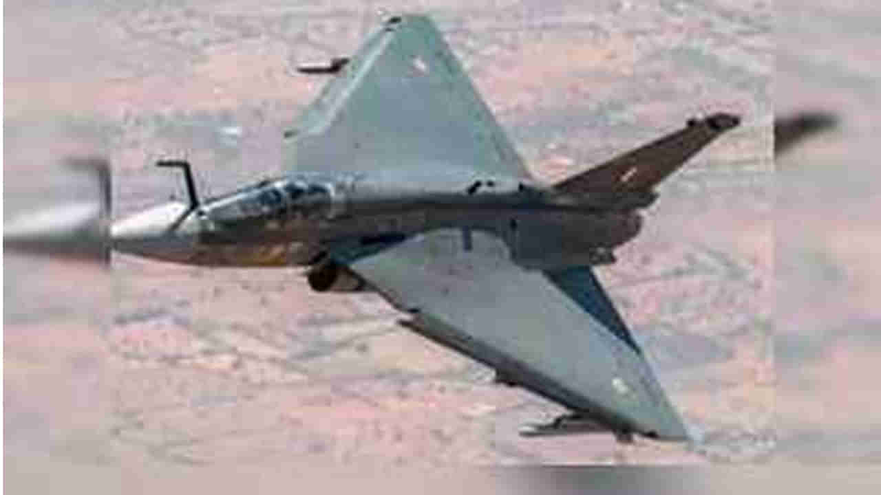 Tejas: రాజస్థాన్ లో కూలిన తేజస్ విమానం.. పైలట్లు సేఫ్, 23 ఏళ తర్వాత క్రాష్!