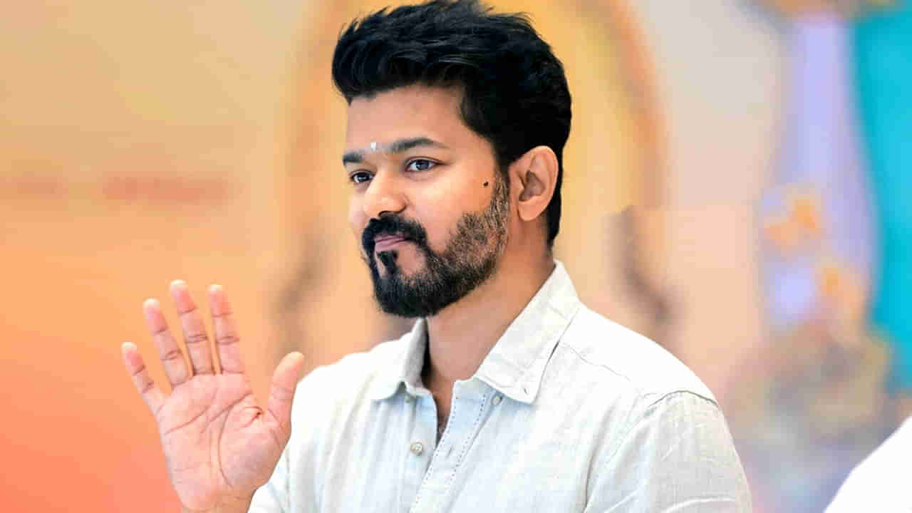 Thalapathy Vijay: కోటిరూపాయలు విరాళం ఇచ్చిన దళపతి విజయ్.. ఎందుకో తెలుసా..