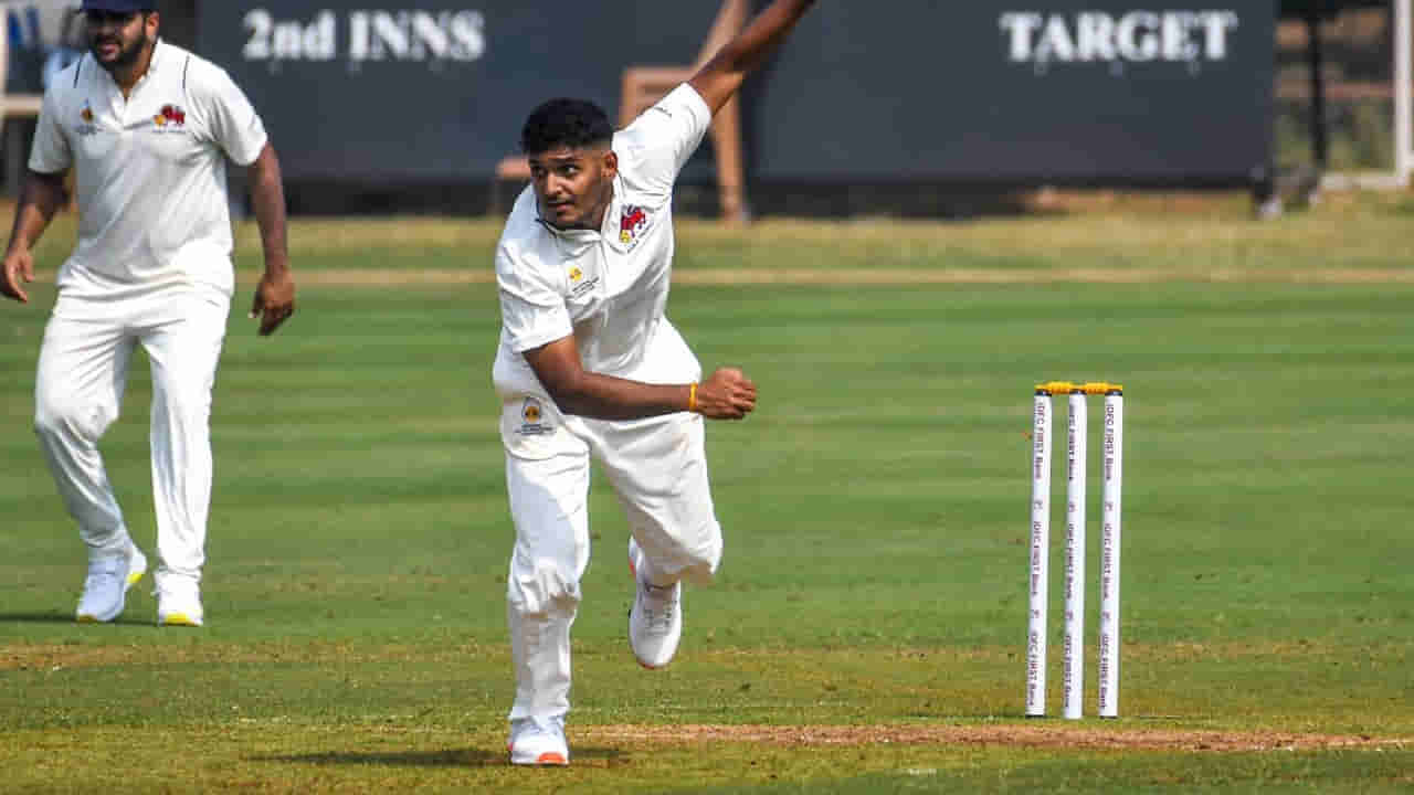 Ranji Trophy 2024: ఈ ధోని శిష్యుడి ఇంత డేంజర్ ఏంటి భయ్యా.. ఈ తుషార్ హుషార్ చూస్తే ప్రత్యర్థులకు దడే పుట్టాల్సిందే..
