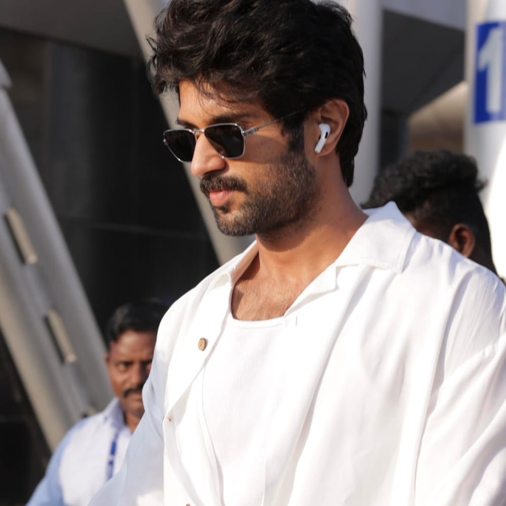 లైగర్‌తో ప్యాన్‌ ఇండియా ఎంట్రీ జబర్దస్త్ గా ఉంటుందని అనుకున్నారు. కానీ అనుకున్నదొకటీ, అయినదొకటి.. ఇంతకీ పూరి ప్రెజెంట్‌ ప్రాజెక్ట్ సంగతేంటి? లైగర్‌ సినిమాను ప్యాన్‌ రేంజ్‌లో రీచ్‌ చేయించడం కోసం చెప్పులరిగేలా తిరిగారు విజయ్‌ దేవరకొండ.