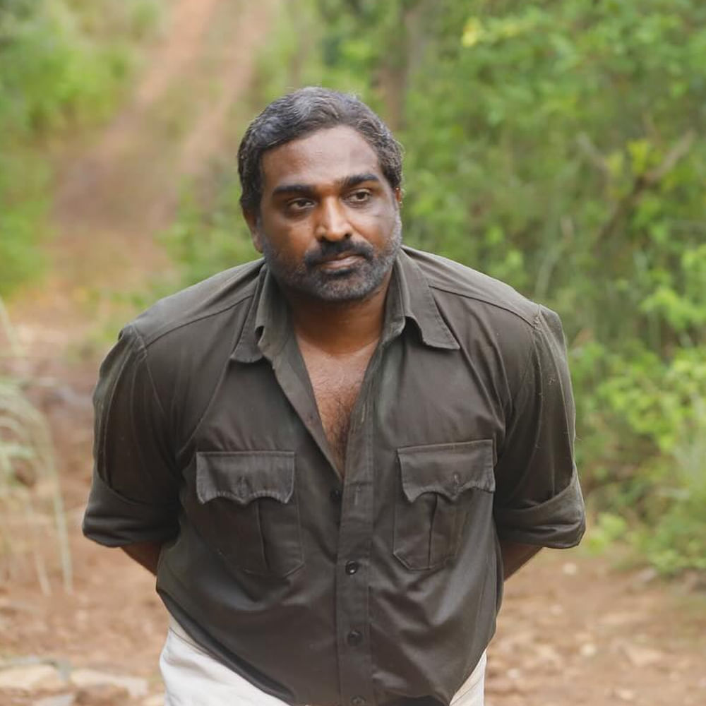 కానీ మక్కల్ సెల్వన్ డెసిషన్ విన్న తర్వాత రామాయణం టీమ్ మనసు మార్చుకుందట. విభీషణుడి రోల్ కోసం హర్మాన్ బవేజాను సెలక్ట్ చేసుకున్నారట.