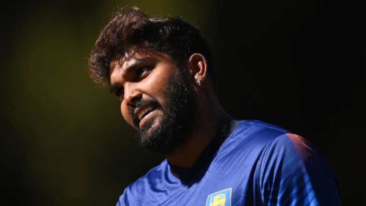మునుపటి నివేదికల ప్రకారం, మడమ గాయం కారణంగా హసరంగా ఈ సీజన్కు దూరంగా ఉన్నాడు. దీంతో సన్ రైజర్స్ హైదరాబాద్కు కాస్త ఎదురుదెబ్బ తగిలింది. ఎందుకంటే సీజన్ ద్వితీయార్థంలో పిచ్లు నెమ్మదించే అవకాశం ఉంది. ఆ సమయంలో, హసరంగా జట్టుకు X ఫ్యాక్టర్గా మారే అవకాశం ఉంది.