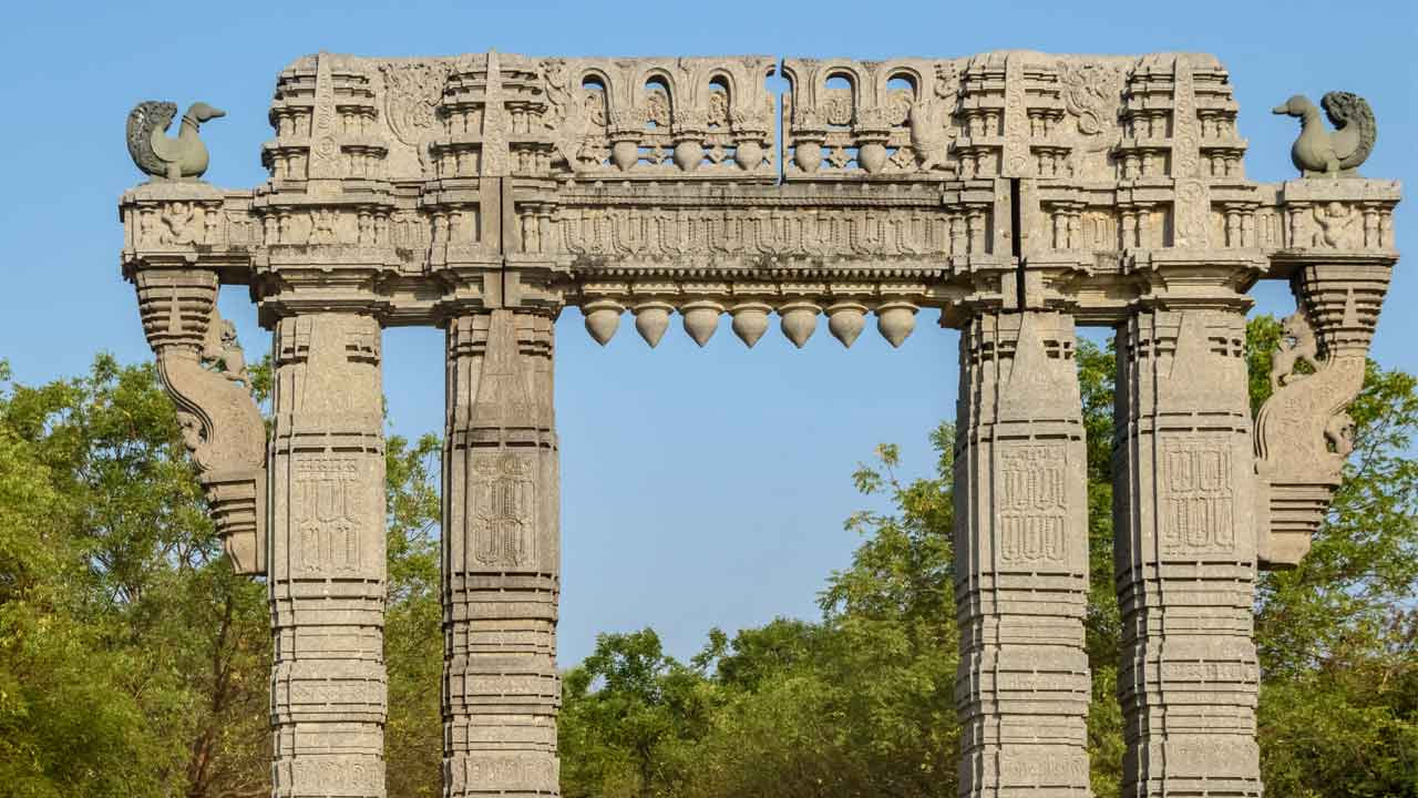 Warangal: వరంగల్ ఎంపీ సీటు యమ హాటు.. కాంగ్రెస్, బీజేపీ ముమ్మర కసరత్తు