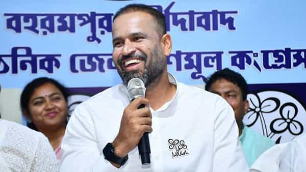 Yusuf Pathan: ఆ ఫొటోలు ఉపయోగించడం నేరం.. యూసఫ్ పఠాన్పై కాంగ్రెస్ పార్టీ ఫిర్యాదు..
