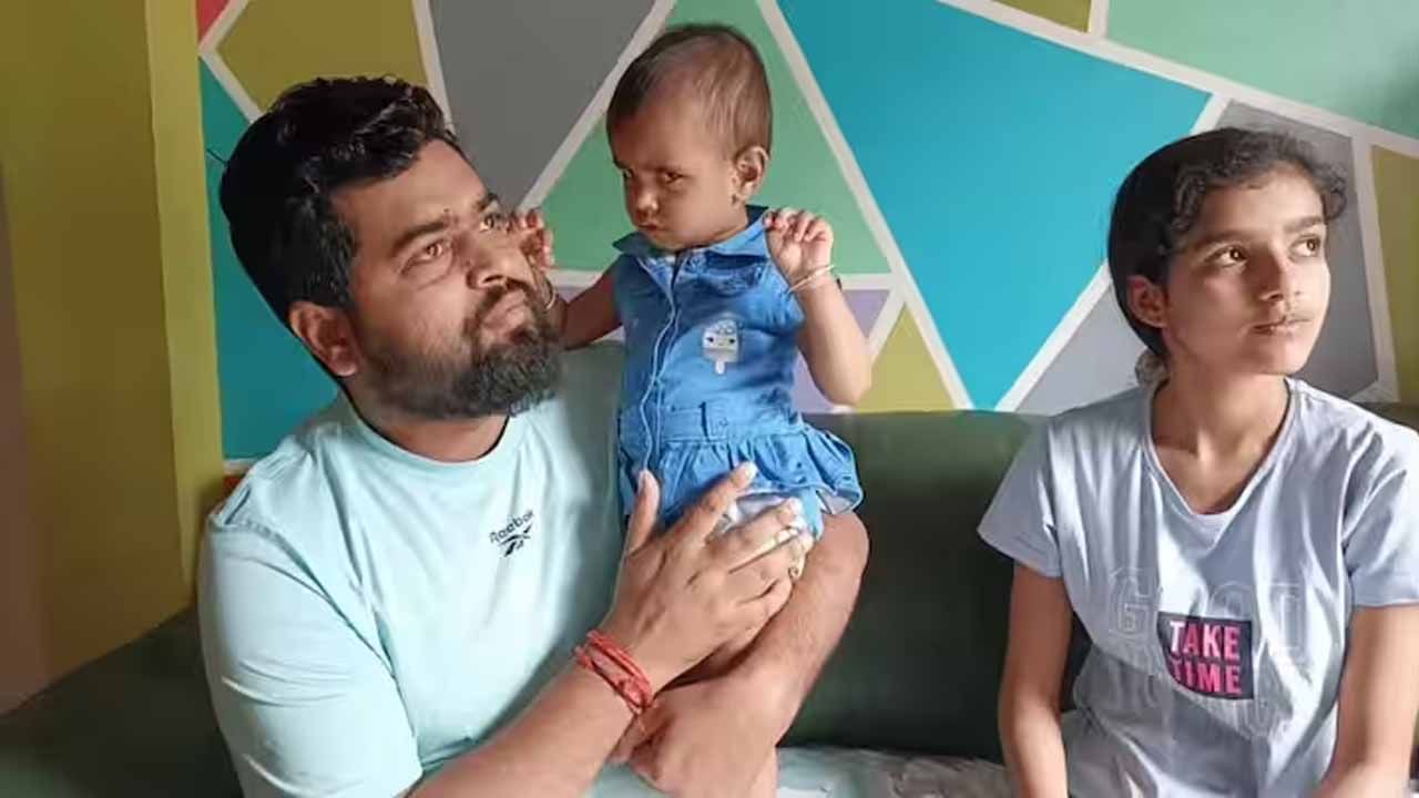 Alexa Saved Life: కోతి దాడి నుంచి ఇద్దరు చిన్నారులను ప్రాణాలు కాపాడిన అలెక్సా..!