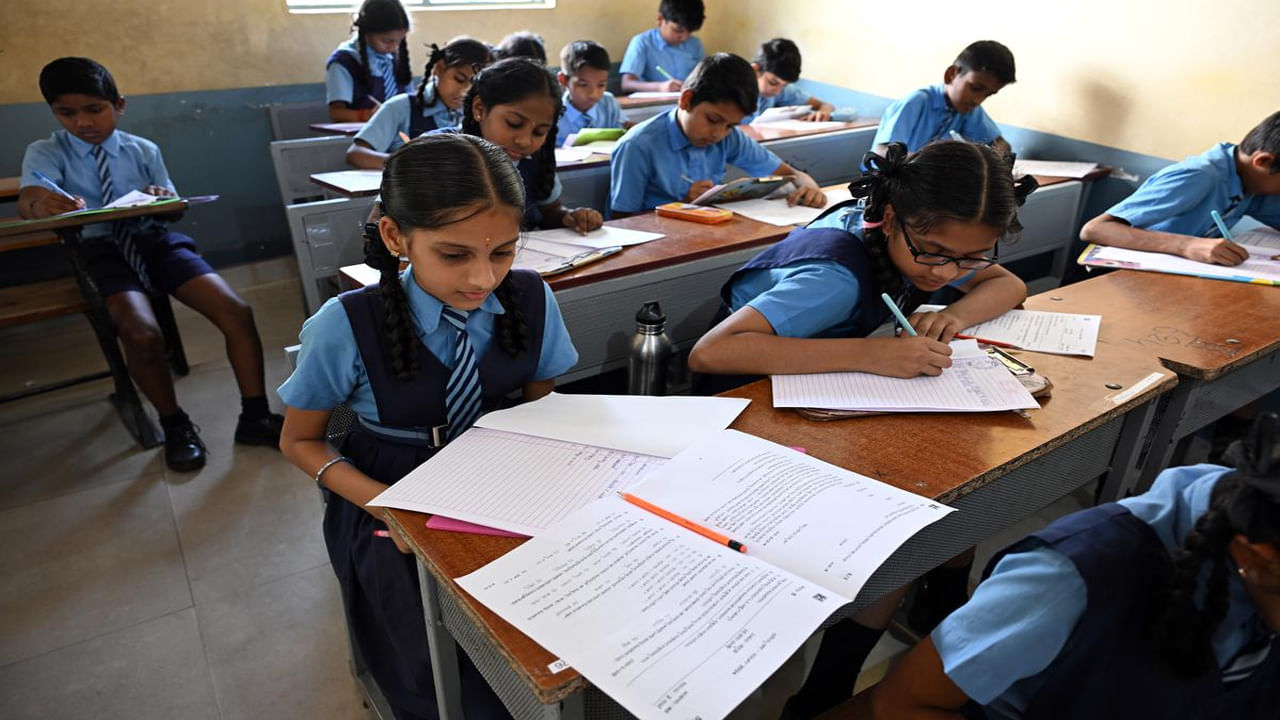 AP Summative Assessment 2: ఏప్రిల్ 6 నుంచి ఏపీ ప్రభుత్వ పాఠశాలల్లో సమ్మెటివ్‌-2 పరీక్షలు.. పరీక్షల విధానం ఇదే
