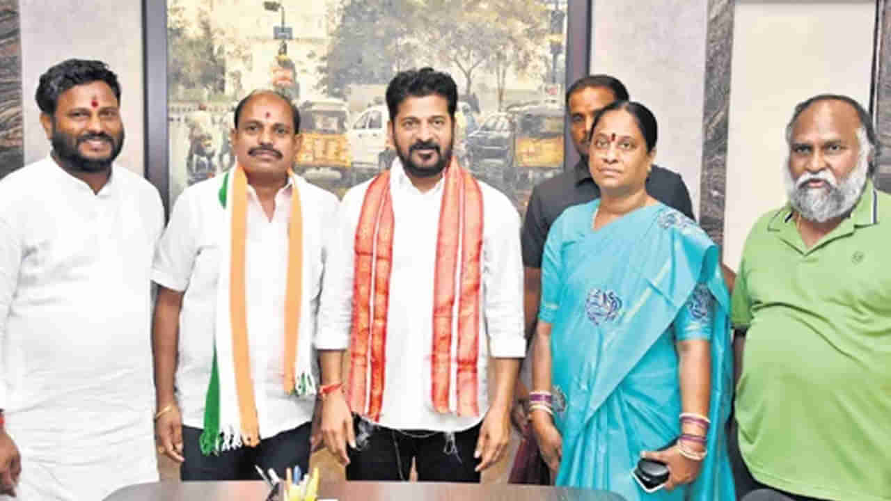 Telangana: ఈ నియోజకవర్గంలో బీజేపీకి షాక్.. హస్తం గూటికి కీలక నేత