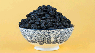 Best Superfoods: రోజంతా చల్లగా ఉండాలంటే ఈ సూపర్ ఫుడ్స్ ను మీ డైలీ డైట్ లో చేర్చుకోండి..!.