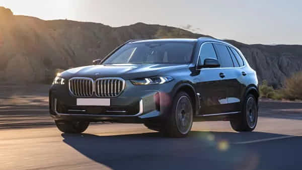 BMW పూర్తి పేరేంటో తెలుసా..? దాని లోగోలో దాగివున్న రహస్యం తెలిస్తే అవాక్కే..