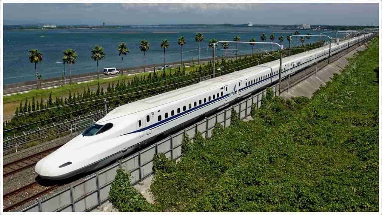 Bullet Train: అరుదైన ఘటన.. ఓ పాము వల్ల తొలిసారిగా 17 నిమిషాలు ఆలస్యమైన బుల్లెట్‌ రైలు