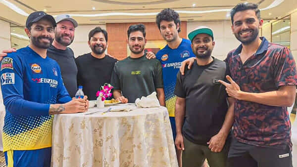 IPL 2024: హైదరాబాద్లో చెన్నై ప్లేయర్లు.. బిర్యానీ పార్టీతో ఆతిథ్యమిచ్చిన అంబటి రాయుడు.. వీడియో చూశారా?