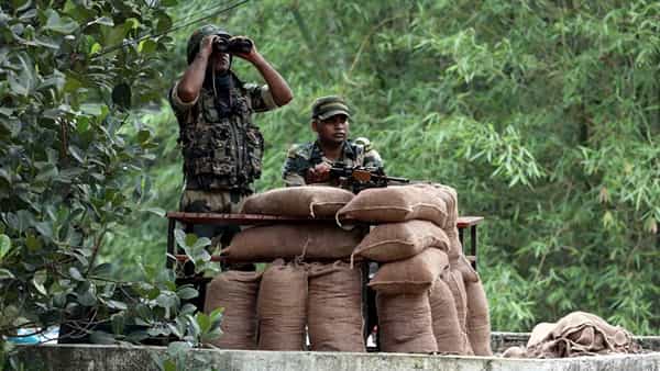 Chhattisgarh: ఎన్నికల వేళ బీజపూర్లో భారీ ఎన్కౌంటర్.. తొమ్మిది మంది మావోలు మృతి