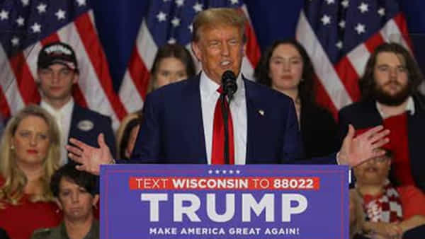 Trump: ఎన్నికల కోసం బైడెన్, ట్రంప్ ప్రచార బృందాలు పోరాపోటీ విరాళాలు.. ఒక్కరోజే 420 కోట్లు సమీకరించి ట్రంప్ పార్టీ రికార్డ్