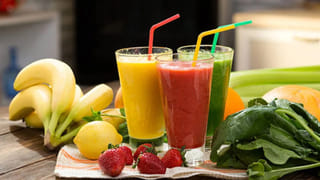 Wooden Comb: జుట్టు దువ్వడానికి ప్లాస్టిక్‌ దువ్వెన మంచిదా? చెక్క దువ్వెన మంచిదా?