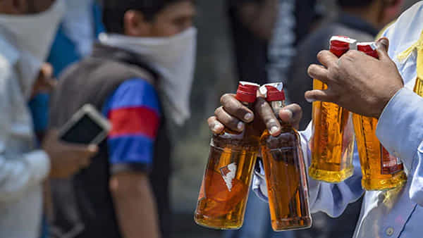Liquor Shops: మందుబాబులకు బిగ్షాక్.. ఈ తేదీల్లో లిక్కర్ షాపులు బంద్..! కారణం ఇదే