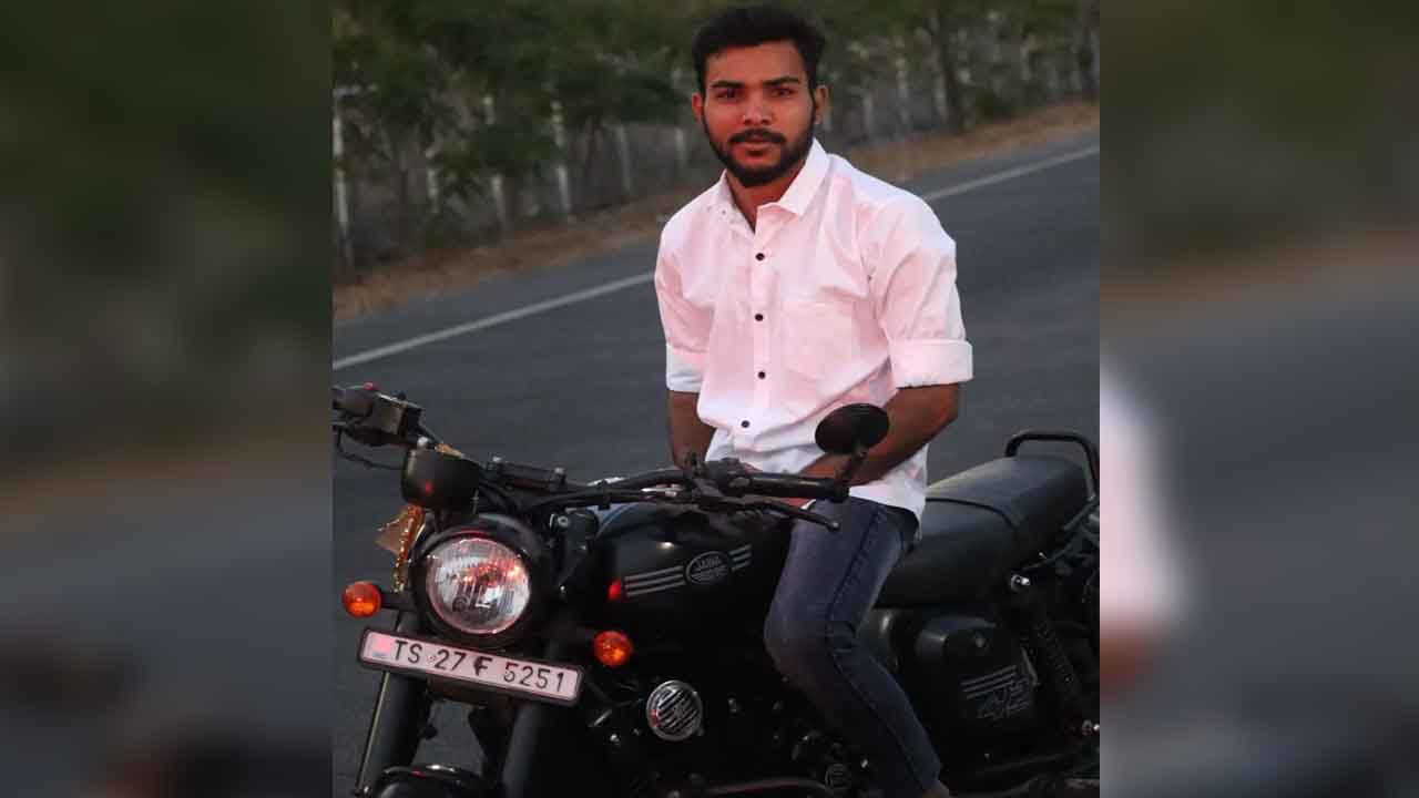 Student Death: సడన్‌ హార్ట్‌ ఎటాక్‌.. కాలేజీ హాస్టల్‌లో కుప్పకూలి ఇంజనీరింగ్‌ విద్యార్థి మృతి..!