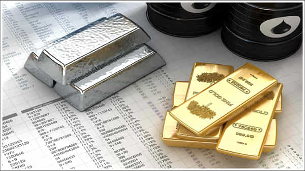 Gold Price Record: రికార్డ్ స్థాయిలో బంగారం ధరలు.. 100 రోజుల్లో ఎంత పెరిగిందో తెలుసా?