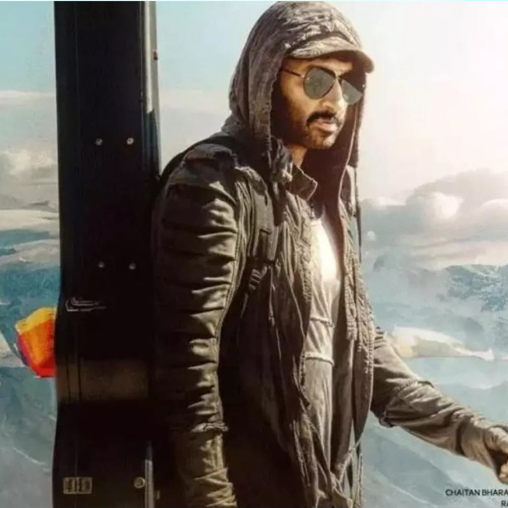 హాయ్‌ నాన్నకి బాక్సాఫీస్‌ షేక్‌ అయిపోతుందని అనుకున్నారు నాని. మౌత్‌ టాక్‌ బావున్నా, కలెక్షన్ల పరంగా పెద్దగా ప్లస్‌ అయిందేమీ లేదన్నారు ట్రేడ్‌ పండిట్స్. సేమ్‌ ఇలాంటి సిట్చువేషనే లవ్‌స్టోరీ టైమ్‌లో నాగచైతన్య ఫేస్‌ చేశారు.