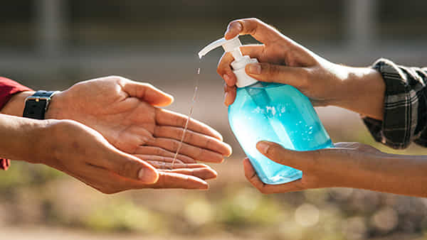 Sanitizer: బాబోయ్ కరోనా.. ఇలా కూడా వదలటం లేదు..! శానిటైజర్పై షాకింగ్ అధ్యయనం..?