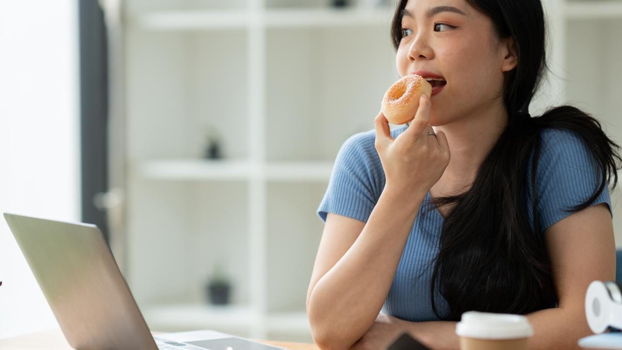 ఇన్సులిన్ చక్కెరను శక్తిగా మార్చడంలో సమస్యల వల్ల ఈ హైపర్ ఫాగియా అనేది ఏర్పడుతుందని పలు అధ్యయనాలు చెబుతున్నాయి. టైప్ 1 డయాబెటీస్, జెస్టేషనల్ డయాబెటీస్‌తో సహా అన్ని రకాల షుగర్ వ్యాధుల్లో ఇది సాధారణమని నిపుణులు చెబుతున్నారు.
