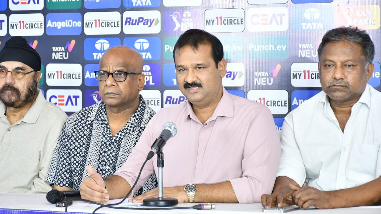 Hyderabad: హెచ్సీఏ కీలక నిర్ణయం.. తెలంగాణలో క్రికెట్ క్యాంపులు.. ఎప్పుడంటే..