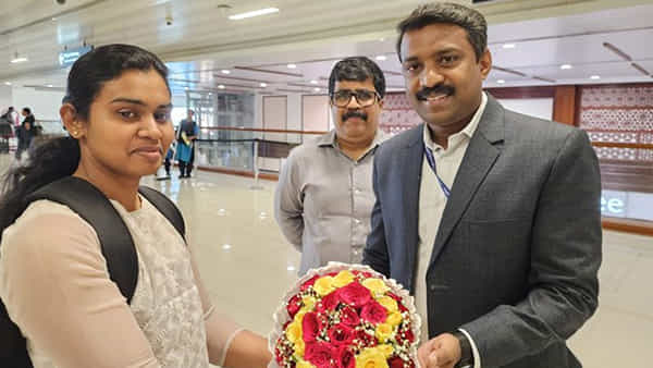 India-Iran: ఇరాన్తో భారత్ దౌత్యం.. సురక్షితంగా ఇంటికొచ్చిన ఏరీస్ డెక్ క్యాడెట్.. మరో 16 మంది కోసం..