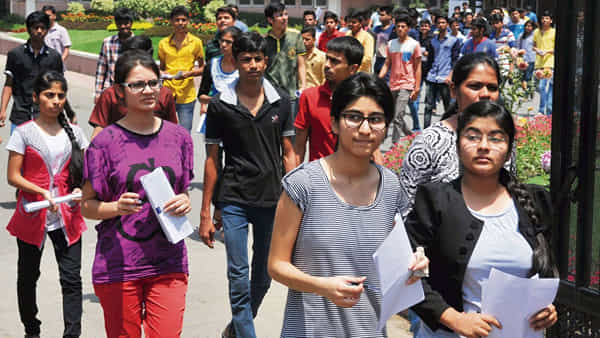 JEE Main 2024 session 2: జేఈఈ మెయిన్స్ తుది విడత పరీక్షలు ప్రారంభం.. డ్రెస్ కోడ్ తప్పక పాటించవల్సిందే