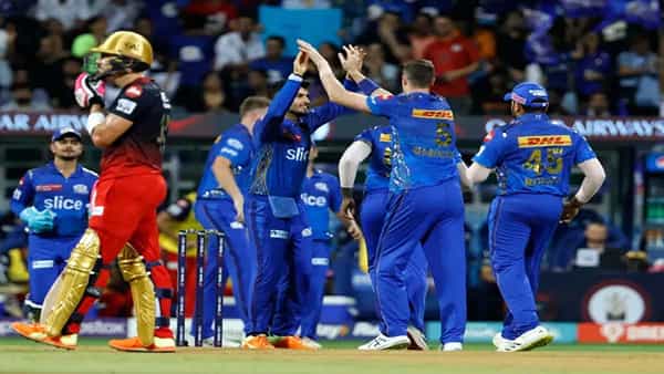 IPL 2024: ఐపీఎల్ చరిత్రలో భారీ రికార్డ్ నమోదు చేసిన ముంబై.. ఆర్సీబీ ఖాతాలో మాయని మచ్చ..