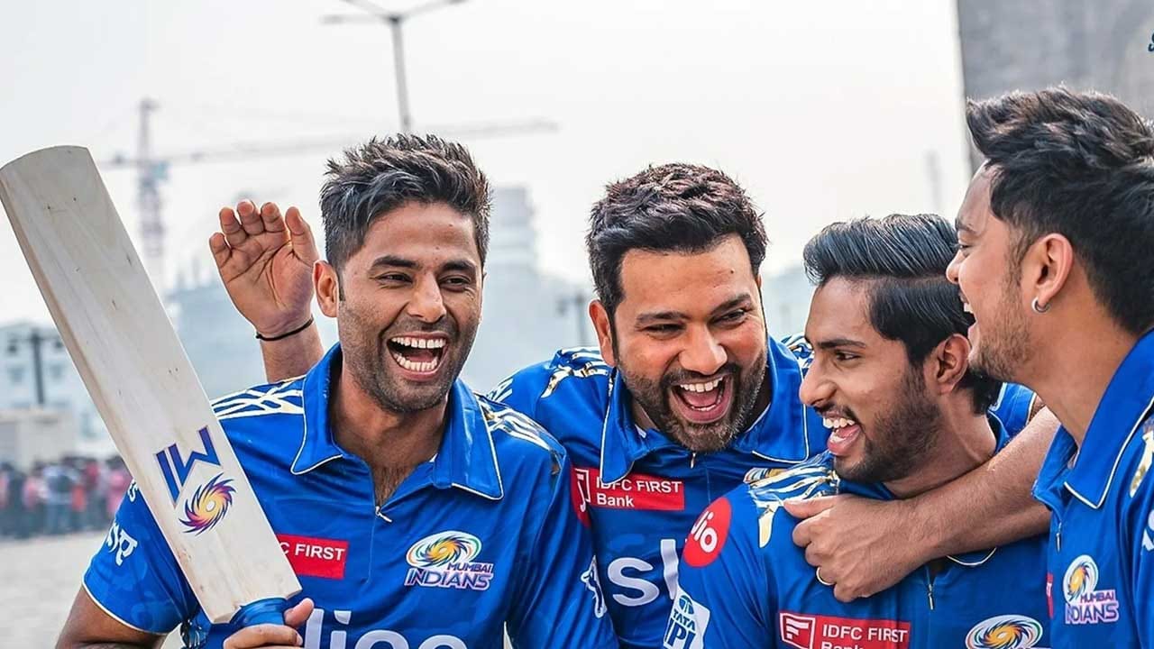 ముంబై ఇండియన్స్ యువ ఎడమచేతి వాటం బ్యాట్స్మెన్ తిలక్ వర్మ ఐపీఎల్లో ఆరో అర్ధ సెంచరీని నమోదు చేశాడు. ఇన్ని మ్యాచ్ల్లోనూ ముంబై ఇండియన్స్ ఒక్కసారి కూడా గెలవకపోవడం ఆశ్చర్యకరం. అంటే తిలక్ వర్మ హాఫ్ సెంచరీ చేసిన అన్ని మ్యాచ్ల్లోనూ ముంబై ఇండియన్స్ ఓడిపోయింది.