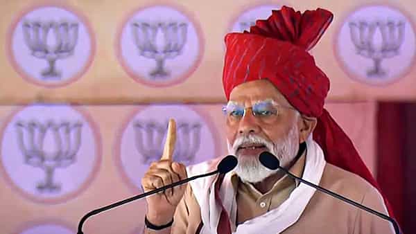 PM Modi: సనాతన ధర్మాన్ని అంతం చేయడమే ఇండియా కూటమి లక్ష్యం.. బిహార్ ప్రచారంలో ప్రధాని మోదీ..