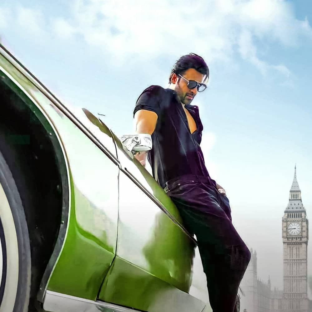 డైలాగులు, యాక్షన్, ఎలివేషన్, రొమాన్స్, మదర్ సెంటిమెంట్.. ఒకటేంటి? అన్ని కమర్షియల్ వేల్యూస్తో అద్భుతమైన ప్యాకేజ్లా ఉంటుంది ఛత్రపతి. అందుకే, ఈ సినిమాను పోలిన సినిమాను చేయడానికి రెడీ అవుతున్నారట డార్లింగ్.