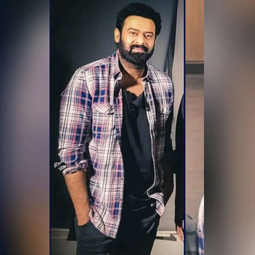 ప్రస్తుతం సెట్స్ మీదున్న సినిమాలు పూర్తి కాగానే సలార్2కి షిఫ్ట్ అవుతారు డార్లింగ్. సలార్ సీక్వెల్ పూర్తవుతున్నప్పుడే , స్పిరిట్ని టేకప్ చేస్తారు డార్లింగ్. ఆ సినిమా చేస్తున్న సమయంలోనే హను రాఘవపూడి సినిమా కూడా చేస్తారన్నది టాక్.