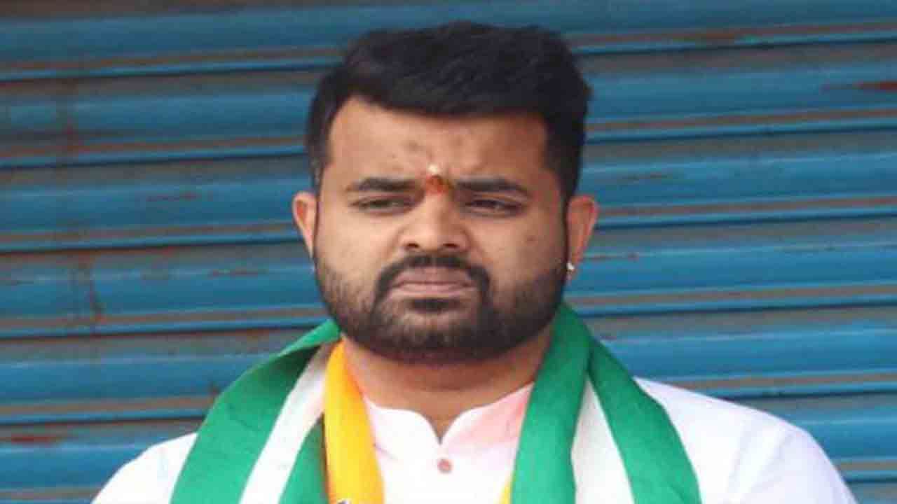 Prajwal Revanna: బెంగళూరు కోర్టులో ప్రజ్వల్‌కు ఎదురుదెబ్బ.. రావడమే అలస్యం అరెస్ట్‌కు రంగం సిద్ధం!