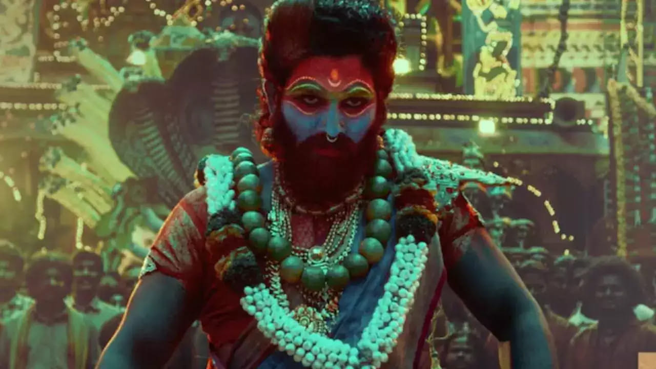 నటనలో అనుభవం ఉన్న లేకపోయినా సీన్ బాగా వచ్చేందుకు ఎందాకైనా కష్టపడుతుంటారు. అది సినిమా పట్ల వారికున్న నిబద్ధత, అంకిత భావానికి నిదర్శనం. సరిగ్గా ఈ కోవకే చెందుతాడు టాలీవుడ్ ఐకాన్ స్టార్ అల్లు అర్జున్. ప్రస్తుతం టాలీవుడ్‌ లో స్టార్ హీరోగా వెలుగొందుతోన్న బన్నీ 'పుష్ప 2' టీజర్‌ను చిత్రీకరించేటప్పుడు మొత్తం 51 టేక్‌లు తీసుకున్నాడట. 