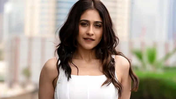 Regina Cassandra: అందాలు ఎరగా.. ఫోటోషూట్‌తో పిచ్చెక్కించిన రెజీనా కాసాండ్రా