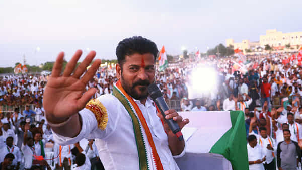 Telangana: తుక్కుగూడ సభ వేదికగా మాస్టర్ స్కెచ్.. కాంగ్రెస్లోకి 12 మంది BRS ఎమ్మెల్యేలు..?