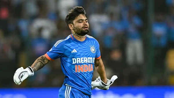 దెబ్బేసిన ధోని శిష్యుడు.. టీ20 వరల్డ్కప్లో రింకూకి నో ప్లేస్.! లిస్టులోకి నయా ఫినిషర్..