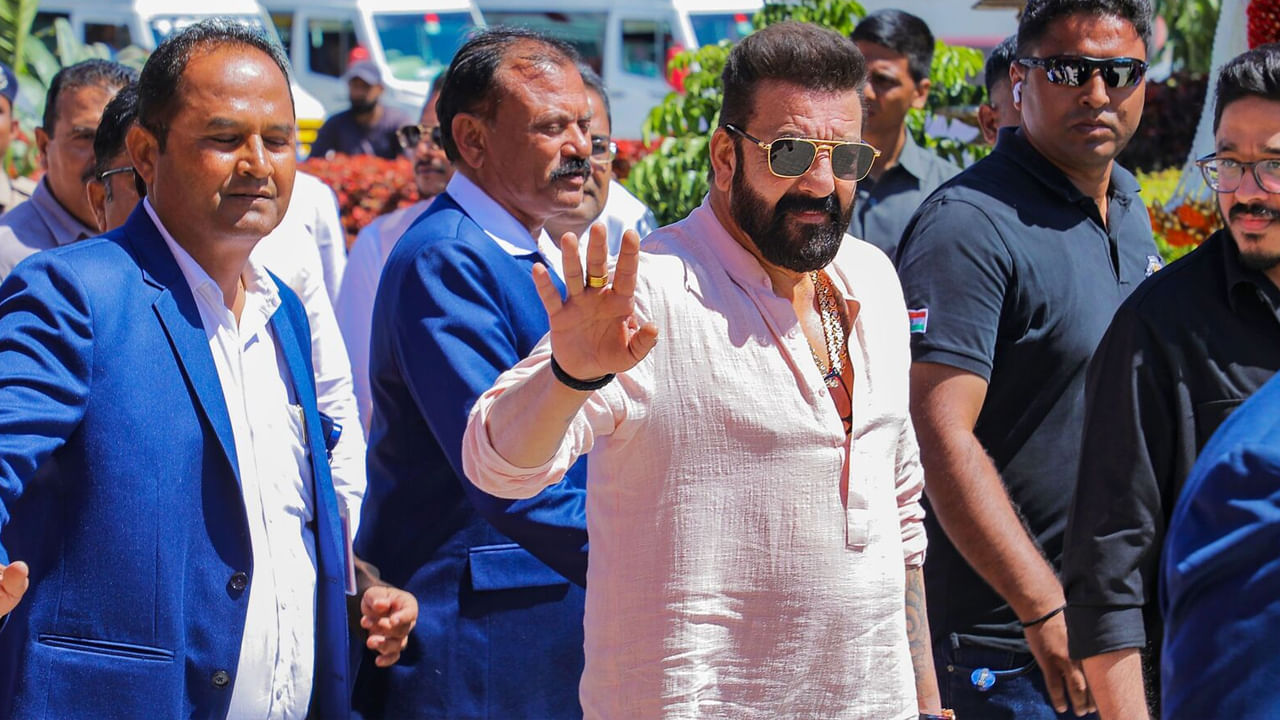 Sanjay Dutt: లోక్‌సభ ఎన్నికల బరిలో సంజయ్ దత్.. ఆ మాజీ సీఎం పై పోటీ.. క్లారిటీ ఇదిగో