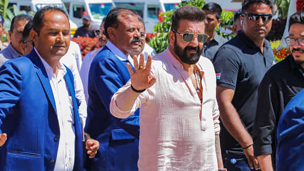 Sanjay Dutt: లోక్సభ ఎన్నికల బరిలో సంజయ్ దత్.. ఆ మాజీ సీఎం పై పోటీ.. క్లారిటీ ఇదిగో