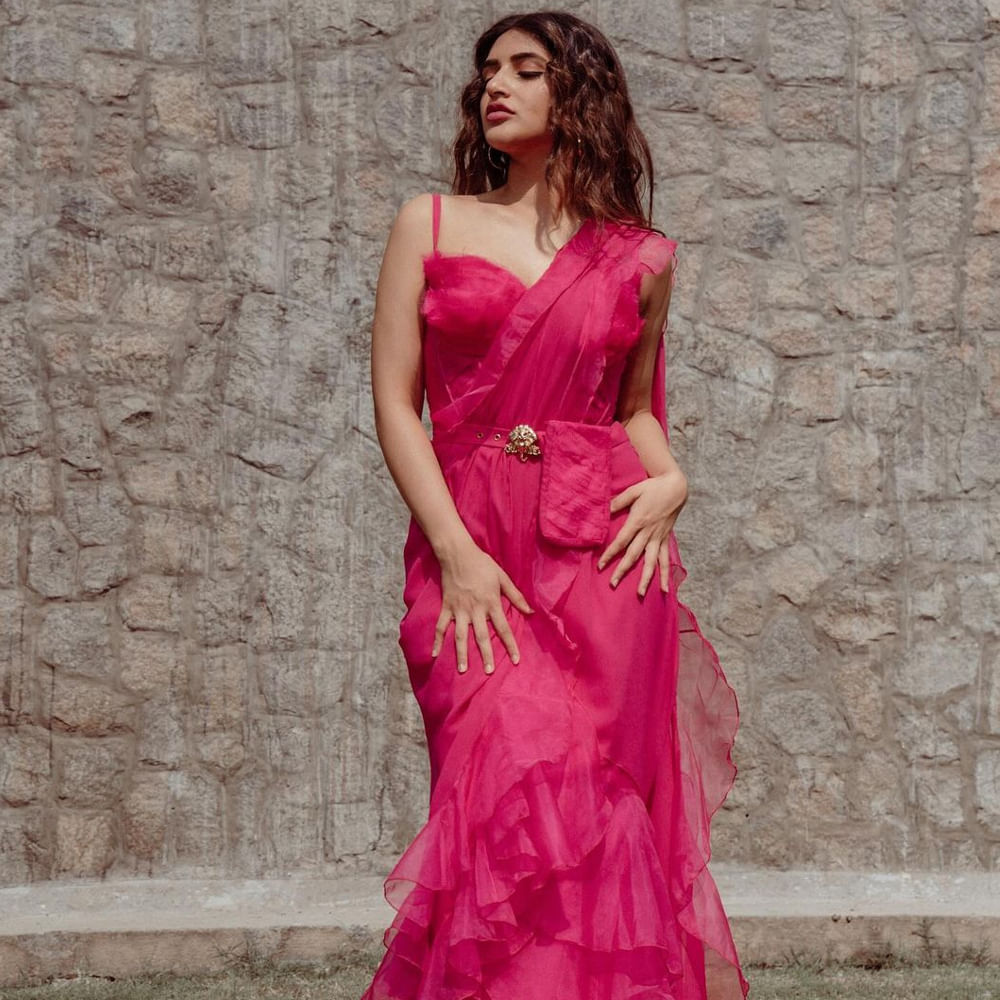 చివరగా గుంటూరు కారం సినిమాతో సూపర్ హిట్ అందుకుంది. ఇప్పుడు మూవీ కంటెంట్, పాత్ర ప్రాధాన్యత పై దృష్టి పెట్టింది. నెక్ట్స్ ప్రాజెక్ట్ విషయంలో సరైన జాగ్రత్తలు తీసుకుంటున్నట్లు తెలుస్తోంది. ఈ క్రమంలోనే టిల్లు స్క్వేర్ సినిమాకు కూడా ఈ బ్యూటీ నో చెప్పిందట.