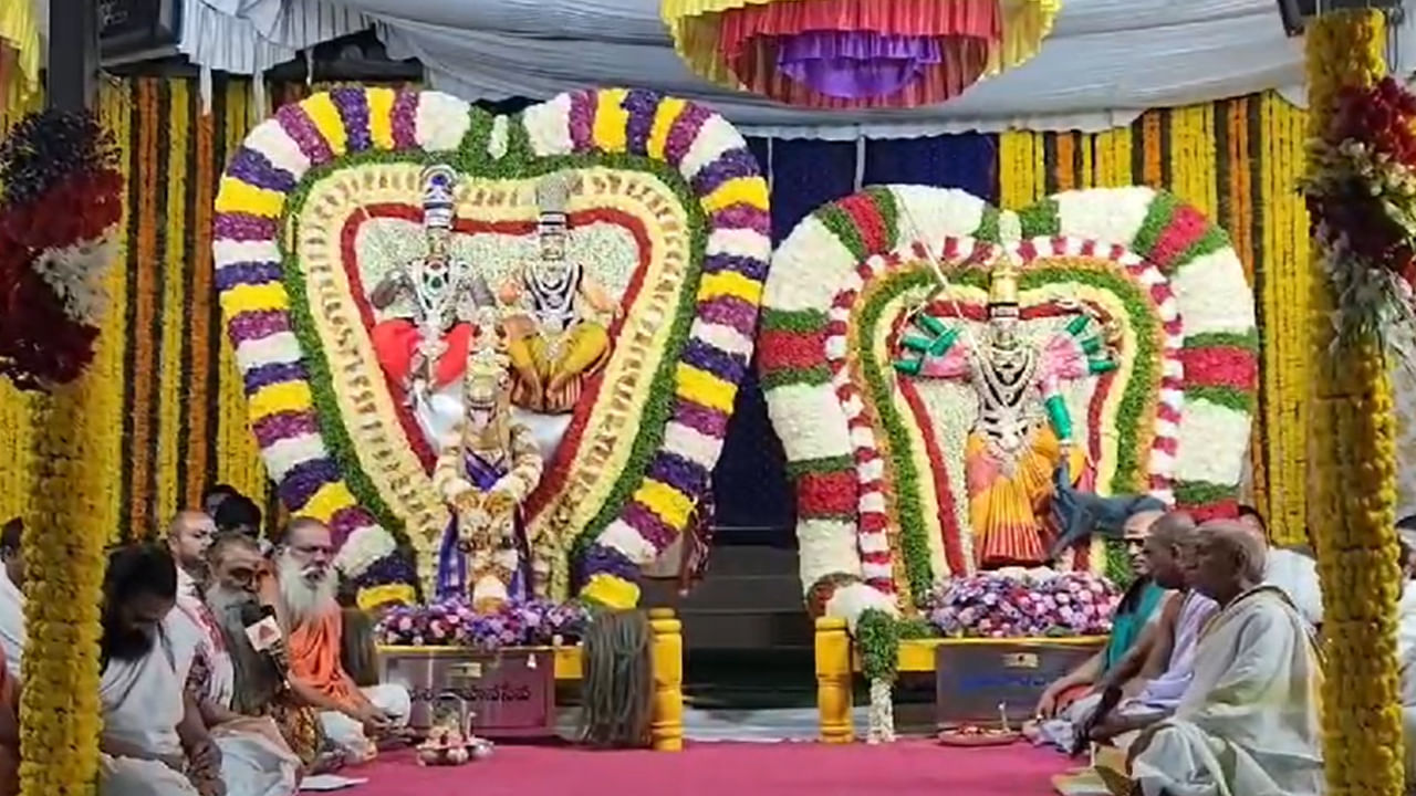 Srisailam: శ్రీశైలంలో ముగిసిన ఉగాది మహోత్సవాలు.. నిజారూప అలంకారంలో భ్రమరాంబికా దేవి దర్శనం