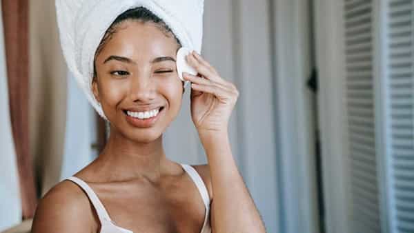 Summer Skincare Tips: ఎండాకాలంలో చర్మం జిడ్డుగా మారుతోందా? ఈ సింపుల్ చిట్కాలు ట్రై చేయండి