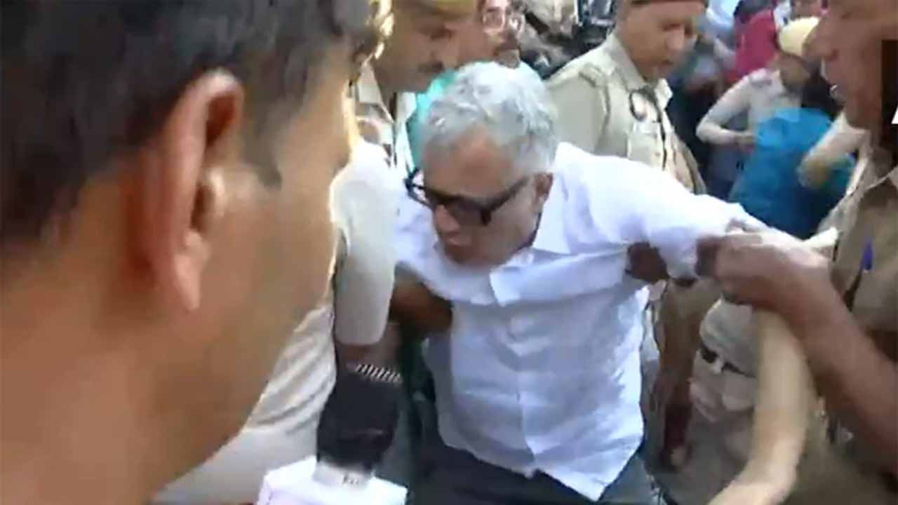 TMC Protest: ఢిల్లీలో హైడ్రామా.. ఈసీ కార్యాలయాన్ని ముట్టడించిన TMC.. ఎంపీల అరెస్ట్‌