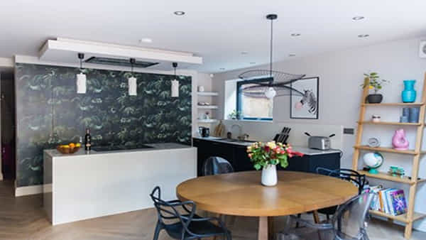 Vastu Tips for Kitchen: మీ ఇంటిల్లిపాది ఆనందం, ఆరోగ్యానికి మూలమైన వంటిగది కోసం వాస్తు చిట్కాలు.. ఇవన్నీ తప్పనిసరి..!