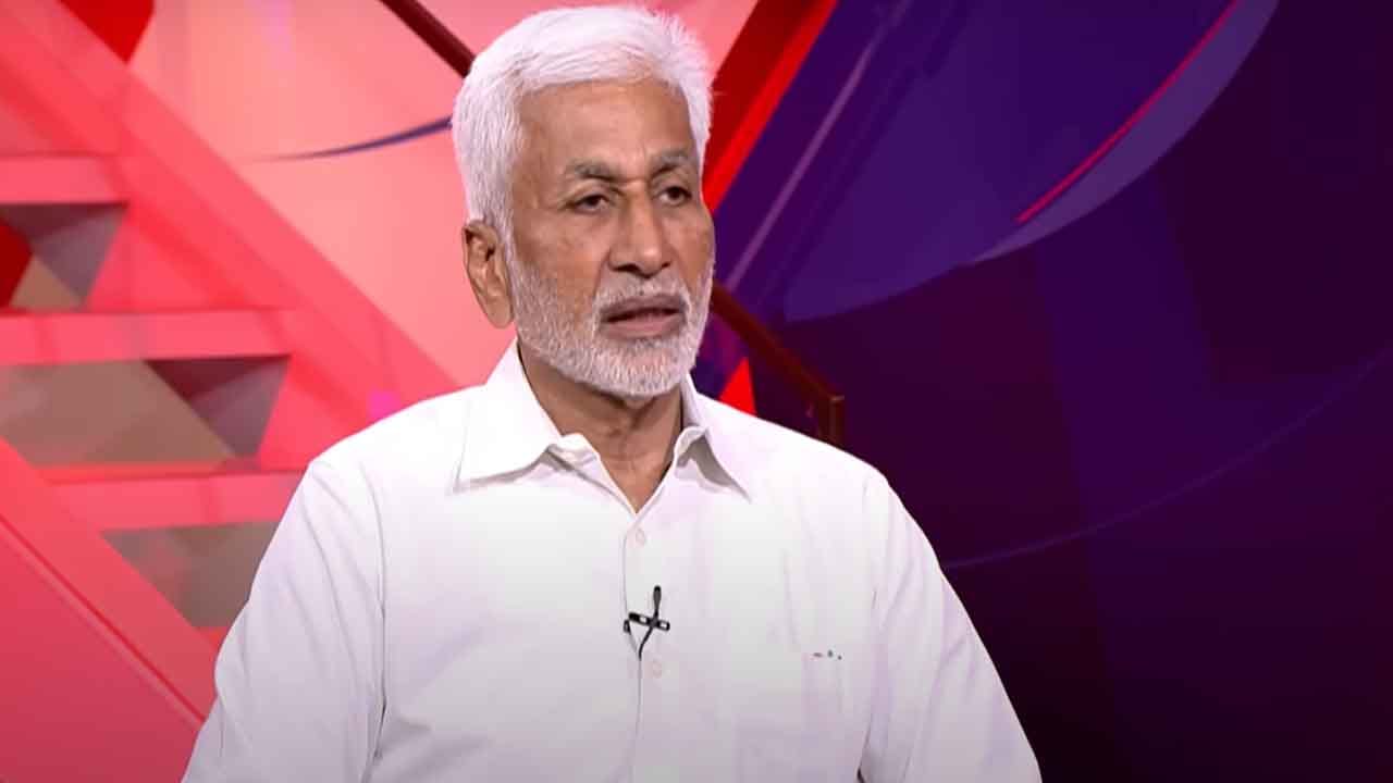 VSR on Visakha Leaders: కబ్జాలు అడ్డుకున్నా.. కానీ సొంత పార్టీ నేతలే కుట్ర చేసి పంపించారుః విజయసాయిరెడ్డి